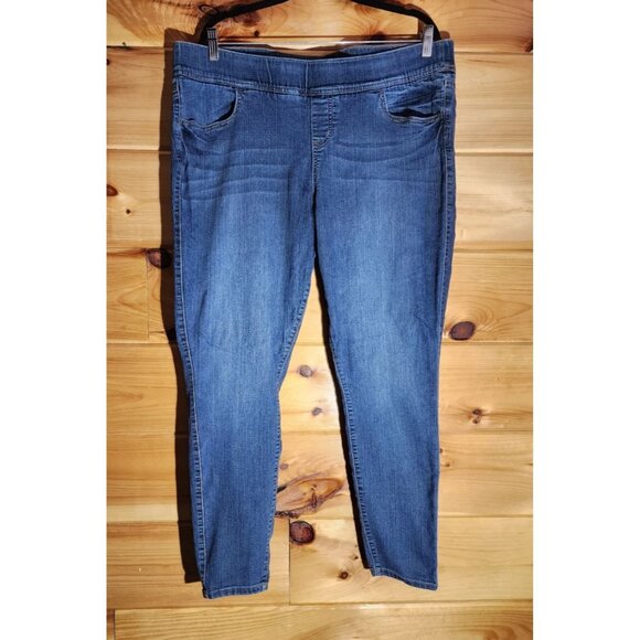 Torrid Cropped Jeans Women's Size 2 Lean Jean Crop Denim Pull On Stretch Skinny - Picture 8 of 10